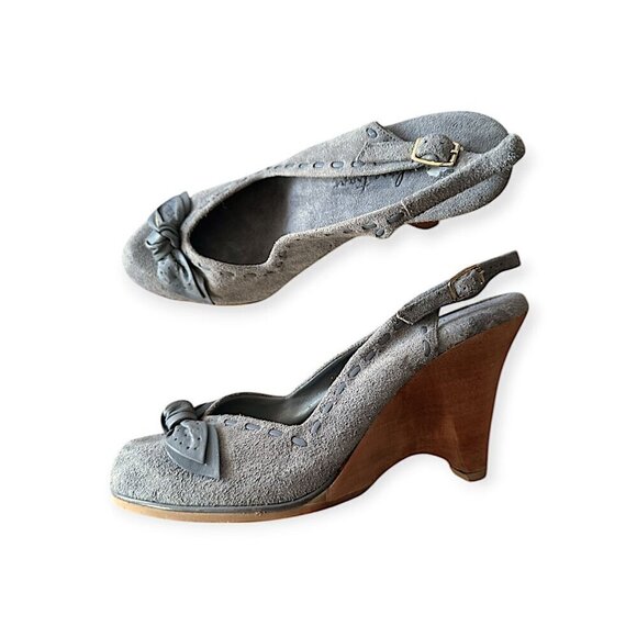 Vintage Baretraps Wedge Sling Back Pumps, Size 7 1/2. Gray - Picture 1 of 12